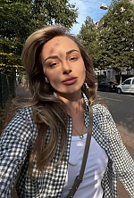 Ukrainian mail order bride Kristina from Boston with light brown hair and brown eye color - image 12