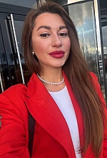 Ukrainian mail order bride Iryna from Lisbon with brunette hair and brown eye color - image 9