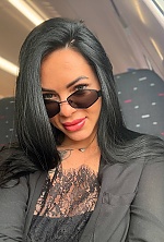 Ukrainian mail order bride Olena from Braine-l'Alleud with black hair and blue eye color - image 6