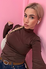 Ukrainian mail order bride Anastasia from Łódź with blonde hair and blue eye color - image 3