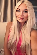Ukrainian mail order bride Yana from Lisbon with blonde hair and blue eye color - image 3