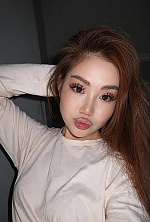 Ukrainian mail order bride Skhahnaz from Astana with black hair and grey eye color - image 4