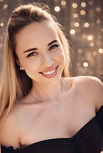 Ukrainian mail order bride Tetiana from Las Vegas with blonde hair and green eye color - image 5