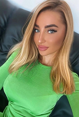 Alena, 29 y.o. from Kyiv, Ukraine