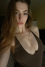Ukrainian mail order bride Victoria from Kyiv with light brown hair and grey eye color - image 4