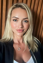 Ukrainian mail order bride Oksana from San Diego with blonde hair and grey eye color - image 9