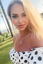 Ukrainian mail order bride Oksana from San Diego with blonde hair and grey eye color - image 4