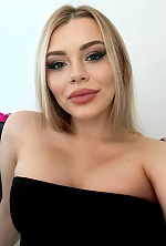 Ukrainian mail order bride Eva from Odesa with blonde hair and green eye color - image 4