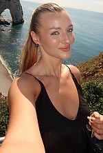 Ukrainian mail order bride Sofia from Kyiv with light brown hair and blue eye color - image 9
