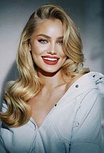 Ukrainian mail order bride Natalia from Kharkiv with blonde hair and green eye color - image 3