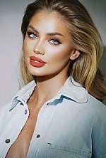 Ukrainian mail order bride Natalia from Kharkiv with blonde hair and green eye color - image 2