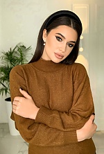 Ukrainian mail order bride Natalia from Kyiv with light brown hair and brown eye color - image 9