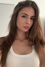 Ukrainian mail order bride Elena from Kyiv with light brown hair and brown eye color - image 4