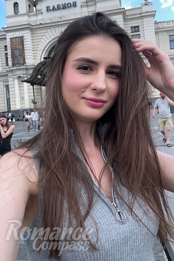 Ukrainian mail order bride Elena from Kyiv with light brown hair and brown eye color - image 1