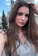 Ukrainian mail order bride Elena from Kyiv with light brown hair and brown eye color - image 5