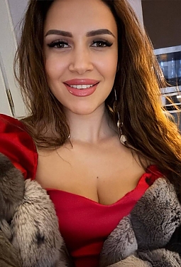 Olha, 35 y.o. from Lviv, Ukraine