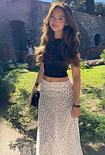 Ukrainian mail order bride Aldana from Almaty with brunette hair and brown eye color - image 2