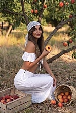 Ukrainian mail order bride Victoria from Gdynia with light brown hair and green eye color - image 7