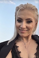 Ukrainian mail order bride Yulia from Pavlohrad with light brown hair and green eye color - image 9