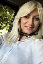 Ukrainian mail order bride Yulia from Pavlohrad with light brown hair and green eye color - image 7