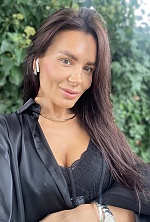 Ukrainian mail order bride Olena from M&uuml;nchen with light brown hair and green eye color - image 7