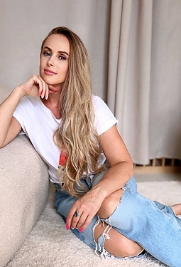 Olena, 48 y.o. from Kyiv, Ukraine