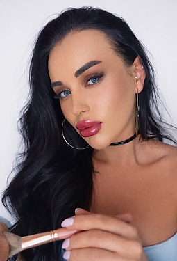 Karyna, 29 y.o. from Kyiv, Ukraine