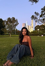 Ukrainian mail order bride Inthira from Frankfurt am Main with black hair and brown eye color - image 4