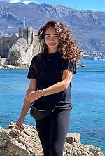 Ukrainian mail order bride Anastasia from Lisbon with brunette hair and green eye color - image 2