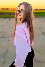 Ukrainian mail order bride Veronika from Kyiv with brunette hair and blue eye color - image 4