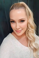Ukrainian mail order bride Yuliya from Cologne with blonde hair and blue eye color - image 2