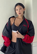 Ukrainian mail order bride Choi from Bali with brunette hair and brown eye color - image 7
