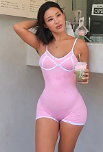Ukrainian mail order bride Choi from Bali with brunette hair and brown eye color - image 3