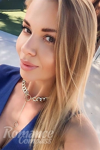 Ukrainian mail order bride Natalya from Kyiv with blonde hair and brown eye color - image 1