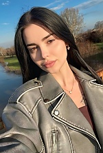 Ukrainian mail order bride Eleonora from Kharkiv with black hair and brown eye color - image 2