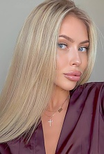 Ukrainian mail order bride Diana from Odesa with blonde hair and blue eye color - image 2