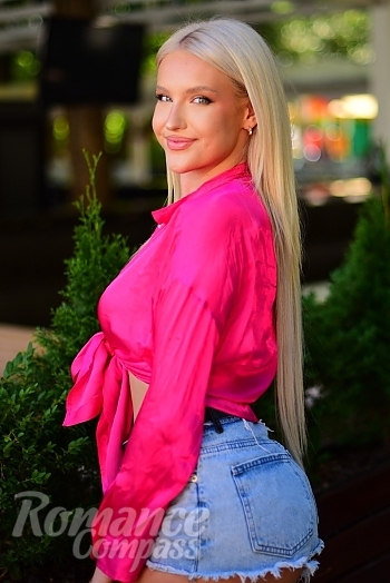 Ukrainian mail order bride Mariia from Odesa with blonde hair and blue eye color - image 1
