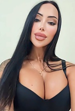 Ukrainian mail order bride Yulia from Dnipro with brunette hair and black eye color - image 3