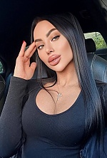 Ukrainian mail order bride Yulia from Dnipro with brunette hair and black eye color - image 6