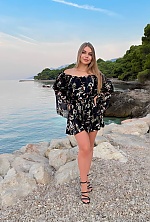 Ukrainian mail order bride Maria from Frankfurt with white grey hair and blue eye color - image 7