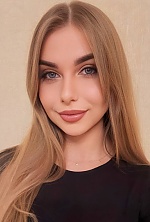 Ukrainian mail order bride Maria from Frankfurt with white grey hair and blue eye color - image 9