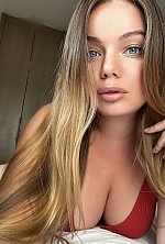 Ukrainian mail order bride Arina from Kyiv with light brown hair and blue eye color - image 13