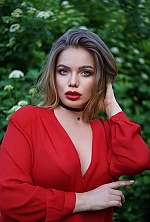 Ukrainian mail order bride Arina from Kyiv with light brown hair and blue eye color - image 16