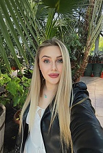 Ukrainian mail order bride Yana from Toronto with blonde hair and green eye color - image 6