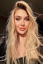 Ukrainian mail order bride Yana from Toronto with blonde hair and green eye color - image 3