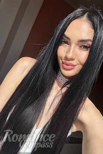 Ukrainian mail order bride Antonina from Kropivnitskiy with black hair and brown eye color - image 1