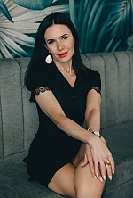 Ukrainian mail order bride Irina from Desenzano del Garda with black hair and green eye color - image 6
