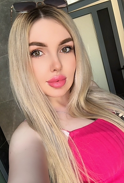 Viktoriia, 33 y.o. from Milan, Italy