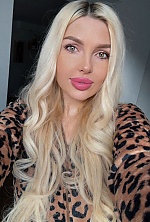 Ukrainian mail order bride Viktoriia from Milan with blonde hair and brown eye color - image 5
