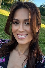 Ukrainian mail order bride Tetiana from Minneapolis with brunette hair and brown eye color - image 4